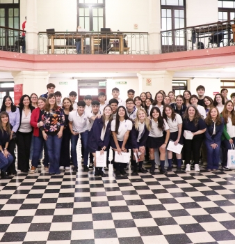 Escuelas secundarias recibieron los premios del Concurso Nacional Superhéroes y Superheroínas de la Ciencia