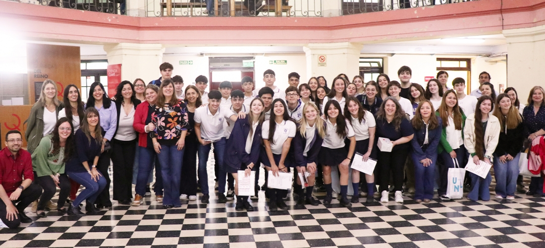 Escuelas secundarias recibieron los premios del Concurso Nacional Superhéroes y Superheroínas de la Ciencia